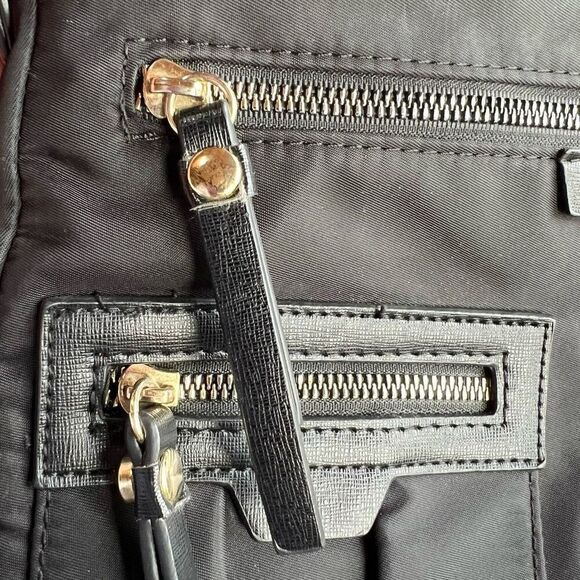 TUTILO NY Nylon Crossbody - Picture 15 of 16